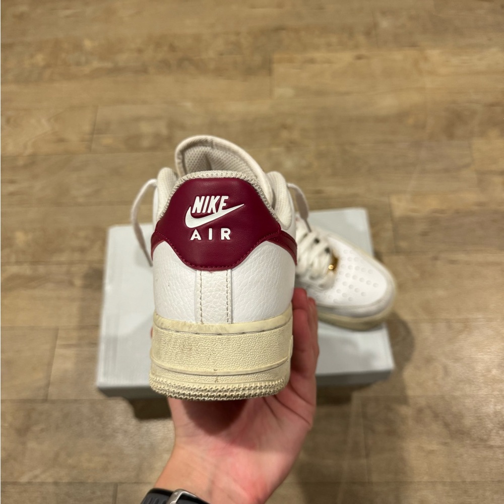 Nike Women's White and Red Low-Top Sneakers - Picture 6 of 11